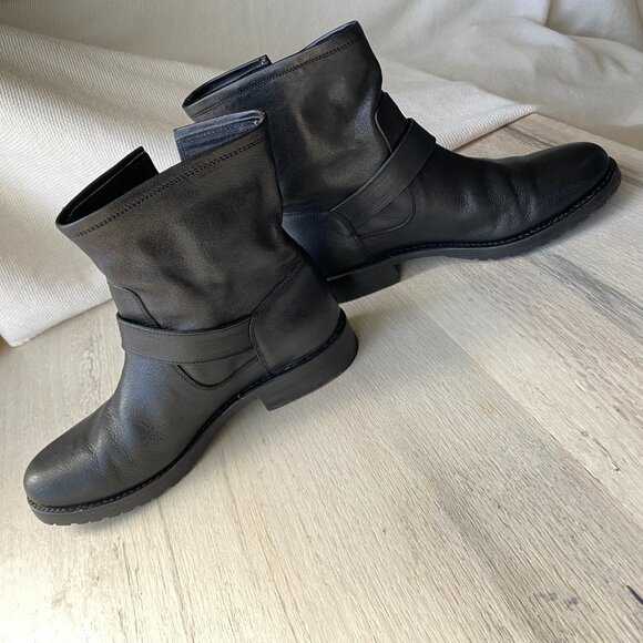 Frye Women's Natalie Engineer Short - Picture 11 of 13